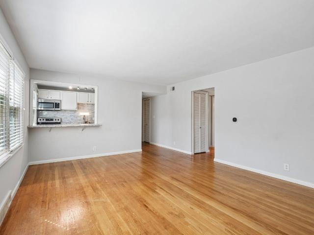 1335 E Randolph Ct, Unit B