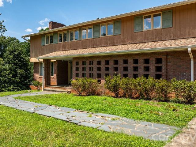 1335 36th Avenue Drive NE # 20 27/D