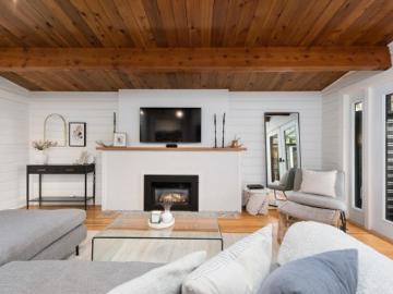 Greater Vancouver - Office room, Swimming pool