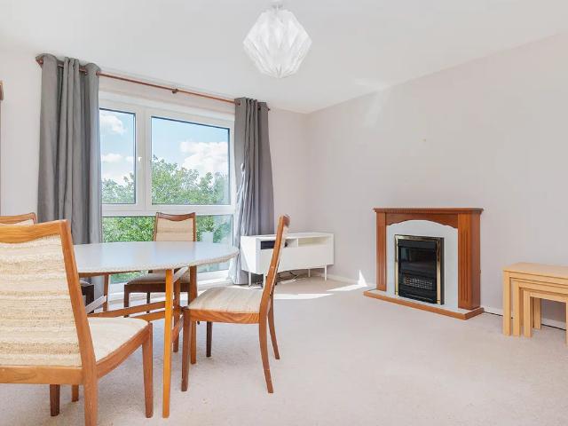 1336L Craigmount Hill, Edinburgh, EH4 8HW
