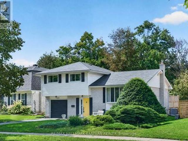 1337 Franklin Drive W, Peterborough Northcrest Ward 5, ON, K9H 6Z5 house for sale | Listing ID X13822 | Royal LePage