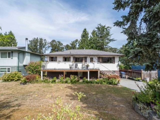 13389 Crestview Drive, Surrey, BC, V3R 6V3 house for sale | Listing ID R3177 | Royal LePage