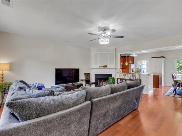 13300 Morris Road 4
