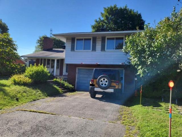 1330 Av. Kingsley, Dorval, QC, H9S 1G1 house for sale | Listing ID 15315 | Royal LePage