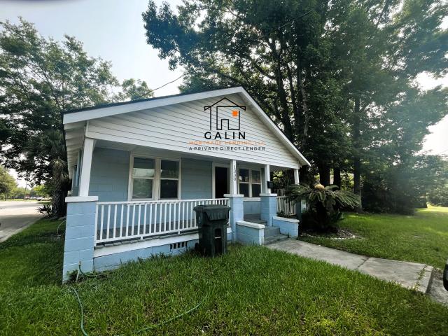 1330 Golden St, 3 beds, 1 full bath