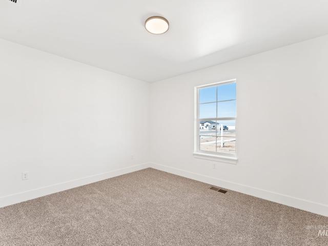 1330 19th Ave E