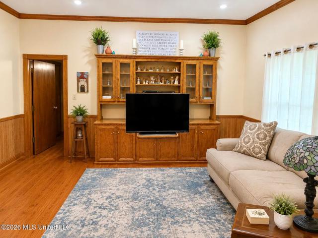 1332 Auburn Drive