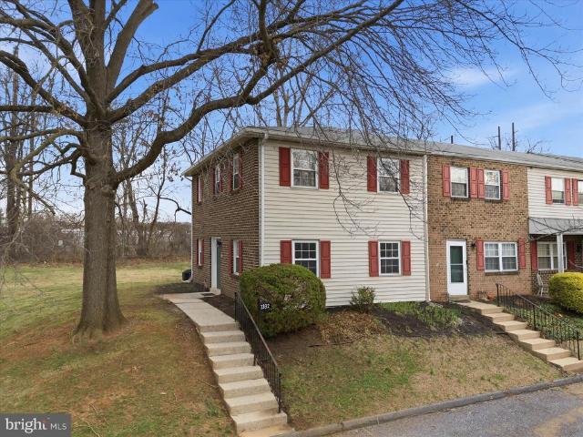 1332 Blue Jay Drive