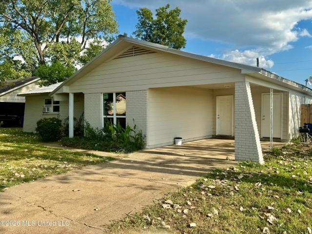 1332 Brentwood Cove