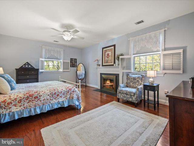 1332 Ramseur Ln, Winchester, VA