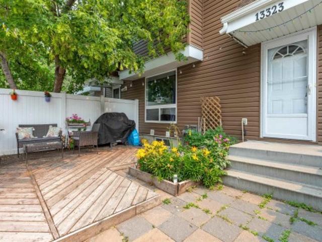 1332 Street Nw, Edmonton, AB, T5A 3L5 townhouse for sale | Listing ID E4500 | Royal LePage