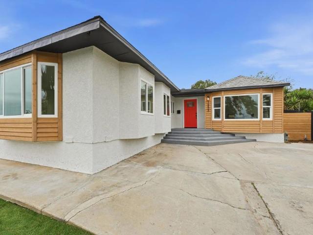 1333 Helix St, Spring Valley, CA 91977 | MLS #PTP2603
