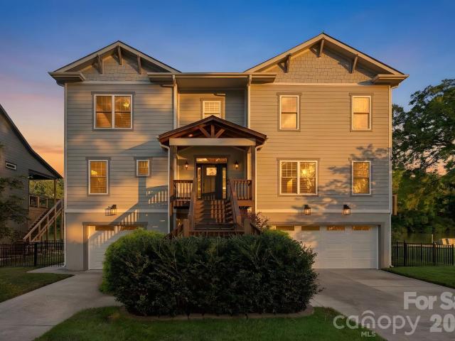 1333 Riverside Drive