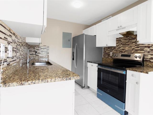 1333 S Dixie Hwy, Unit 222, Deerfield Beach, FL 33441 | MLS #A12038