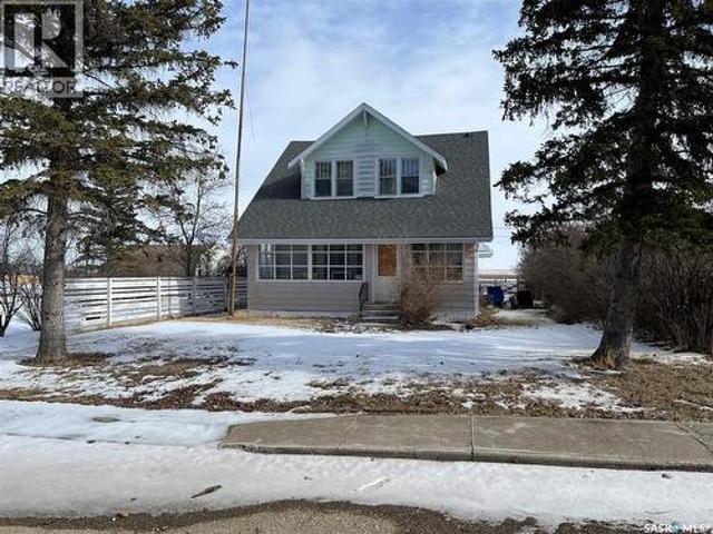 133 2Nd Street E, Lafleche, SK, S0H 2K0 house for sale | Listing ID SK029246 | Royal LePage