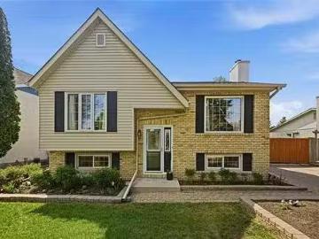 133 Charing Cross Cr, Winnipeg, MB, R2N 1N6 house for sale.