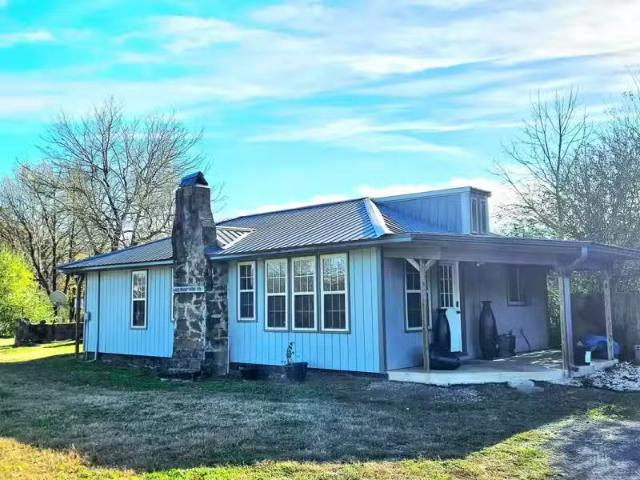 133 GULF MOUNTAIN RD, SCOTLAND, AR 72141
