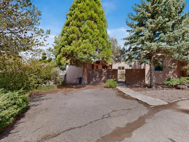 133 E Lupita Road