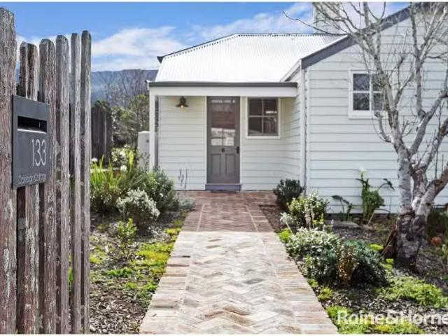 133 Foxground Road, FOXGROUND House for rent Listed by Leonie.