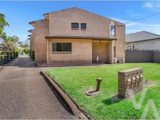 1/33 Howe Street, Lambton Townhouse for rent Listed by Josie.