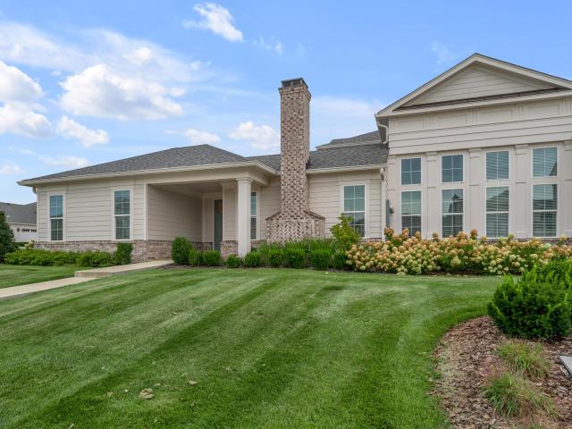 133 Lake Point Drive