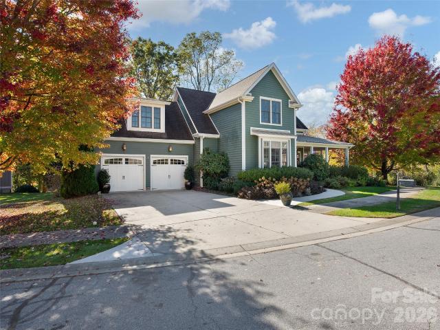 133 Lakeway Drive