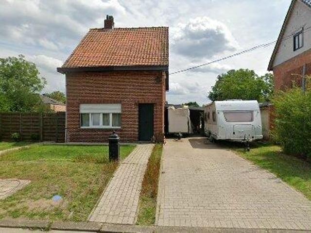 133 m2 apartment for rent in Mol