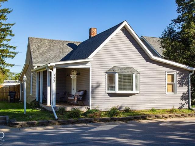 133 S Indiana St, Bargersville, IN 46106