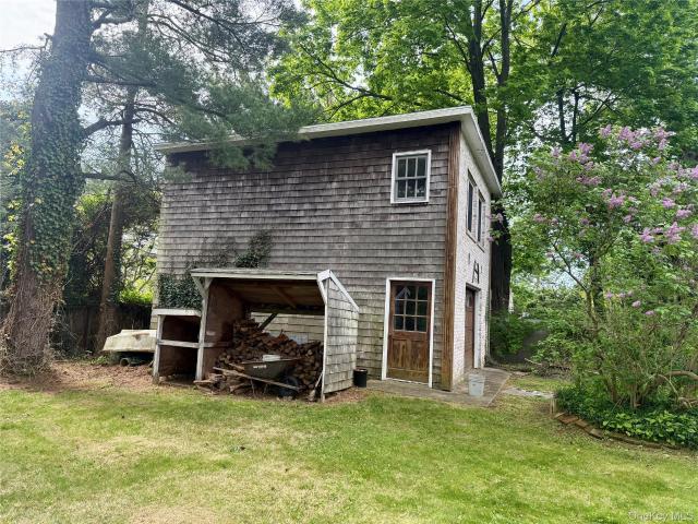 133 Seaman Avenue