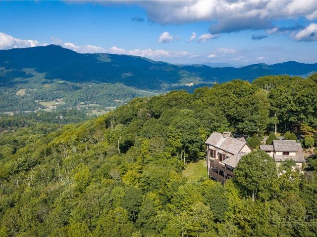 133 Summit Ledges Lane