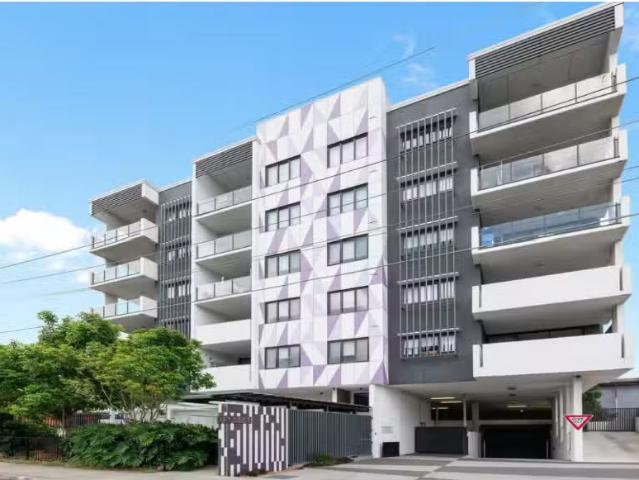 1/33 Sword St, WOOLLOONGABBA Apartment for rent Listed by Pro.