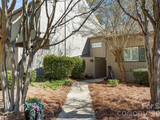 133 Pine Grove Circle
