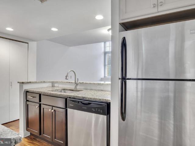 133 W Locust Street # 221