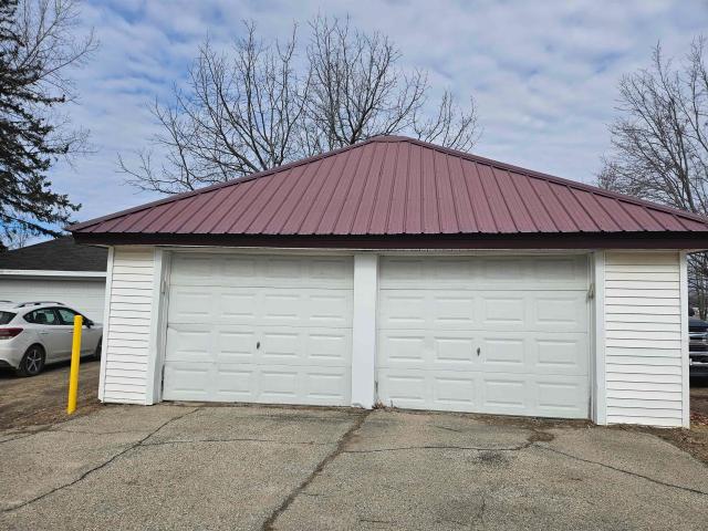 133 W MAIN Street