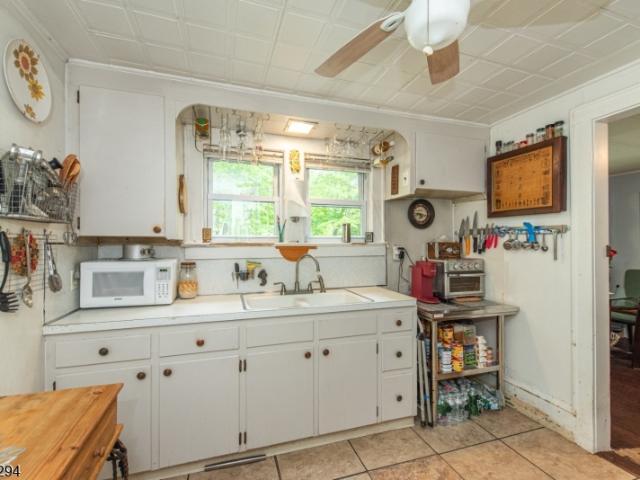 133 Woodside Ave
