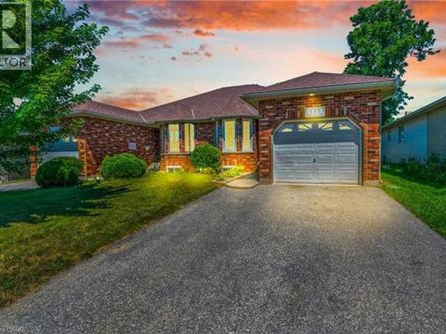 133 Whitlaw Way, Paris, ON, N3L 4C9 house for sale | Listing ID 40851 | Royal LePage