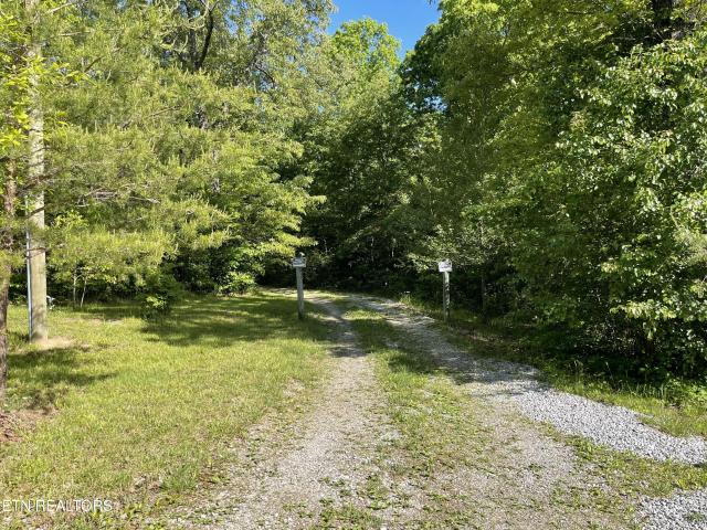 133 Thompson Rd