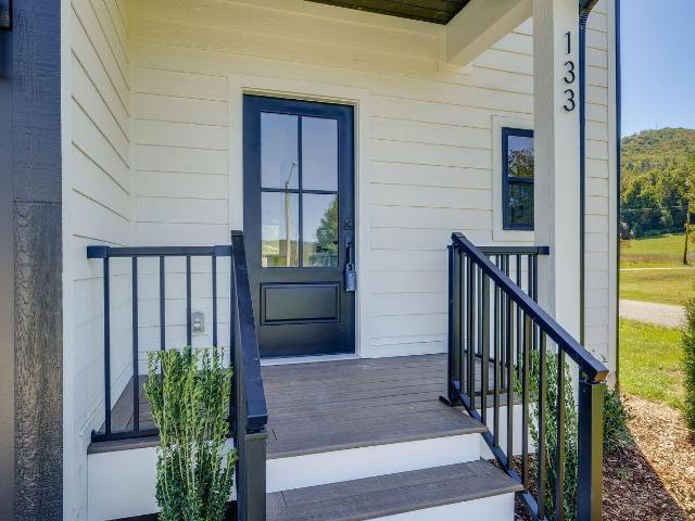 133 Unaka View Drive