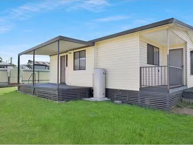 133A Aberdare Road, Aberdare House for rent Listed by Julia O.