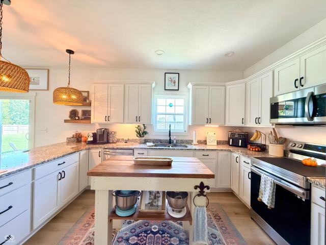 1344 Redwood Drive