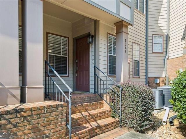 1344 Stillwood Chase NE