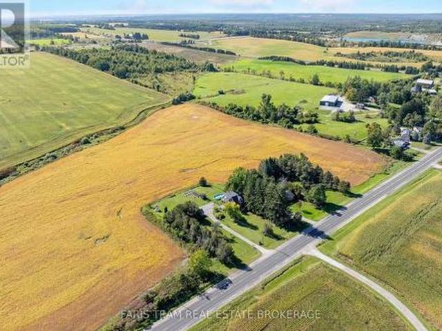 1346 Penetanguishene Road, Springwater, ON, L4M 4Y8 house for sale | Listing ID S13822 | Royal LePage