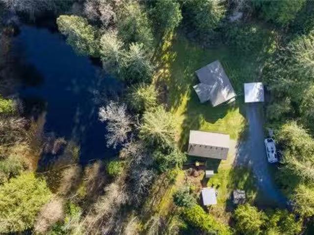 13475 Cedar Rd, Ladysmith, BC, V9G 1H5 house for sale Listi.