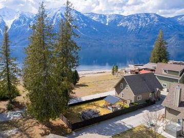 13484 & 13486 Lakeshore Drive, Boswell, BC, V0B 1A4 house for sale | Listing ID 10379 | Royal LePage