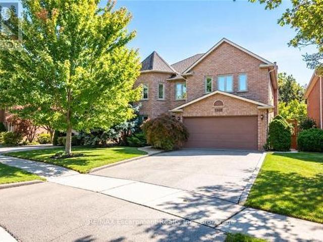 1348 Fieldcrest Lane, Oakville Ga Glen Abbey, ON, L6M 2W8 house for sale | Listing ID W13826 | Royal LePage