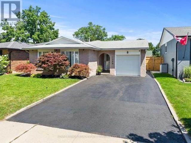 1348 Janina Boulevard, Burlington, ON, L7P 1K6 house for sale | Listing ID W13631 | Royal LePage