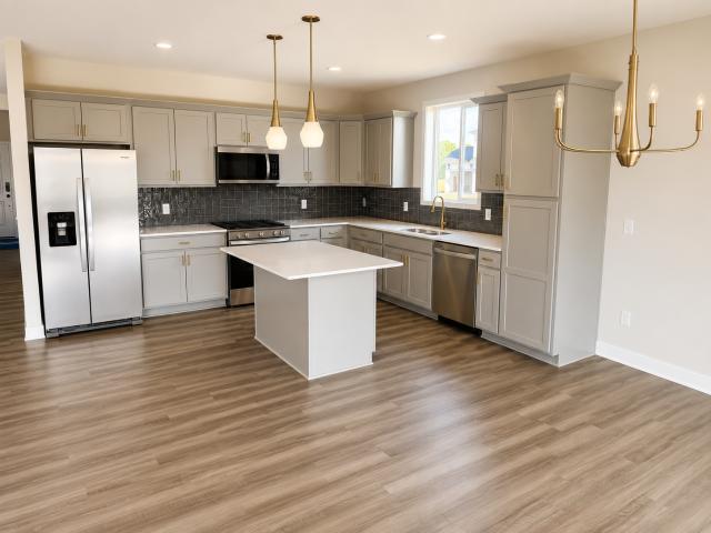 1349 Orchid Way