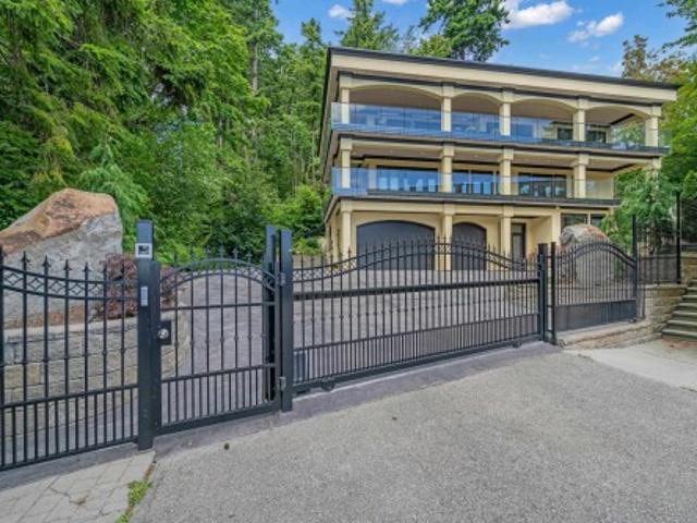 1349 Anderson Street, White Rock, BC, V4B 3P4 house for sale | Listing ID R3173 | Royal LePage