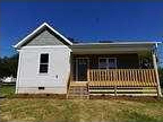 1349 Goat Farm St Hickory, Nc 28601 [phone removed]