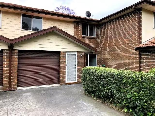 13/49 Rodley Avenue, Penrith Townhouse for rent Listed by Pro.